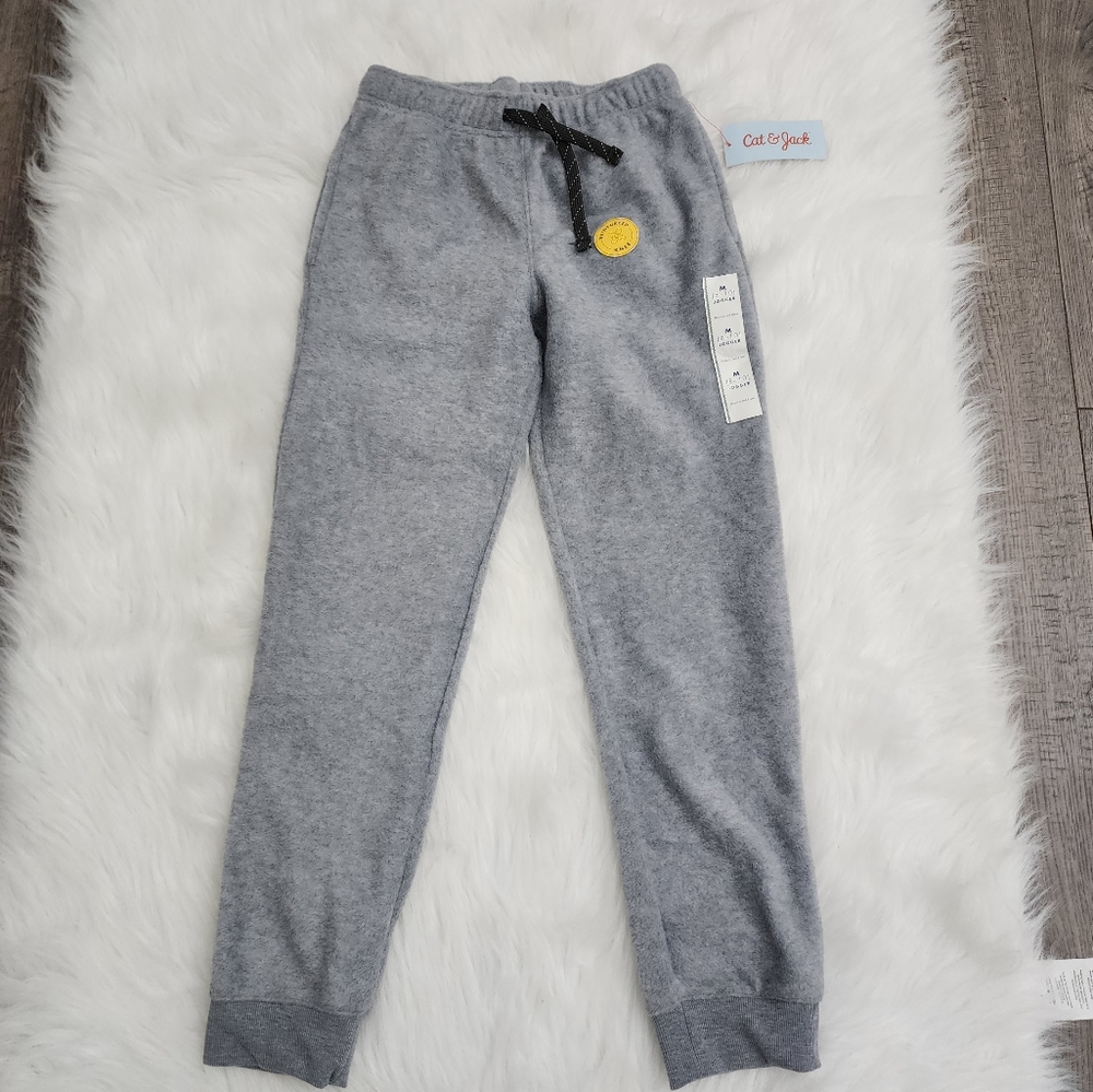 Boys Fleece gry pants Size Medium 8/10 bundle and save on shipping